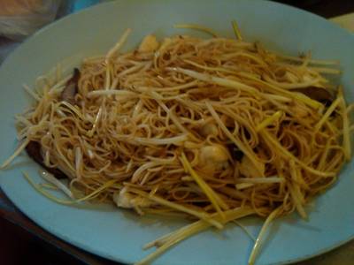 หมี่ฮ่องกง ที่ ร้านอาหาร เฮียตือ เยาวราช