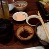 มีงาให้บดเองตามระเบียบปฎิบัติ ที่ ร้านอาหาร Tonkatsu Rakutei