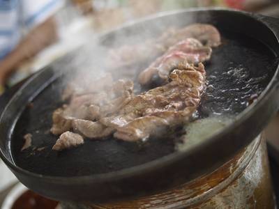 ควันฉุย ที่ ร้านอาหาร โคขุนโพนยางคำ ถนนราชพฤกษ์