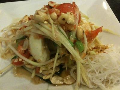 ส้มตำไข่เค็ม ที่ ร้านอาหาร บ้านส้มตำ ซอยศรีเวียง