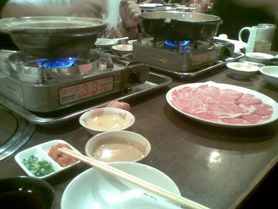 พร้อมแล้วครับ :D ที่ ร้านอาหาร Akiyoshi พระโขนง