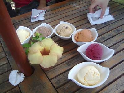 Ice cream! ที่ ร้านอาหาร eighteen below ice cream
