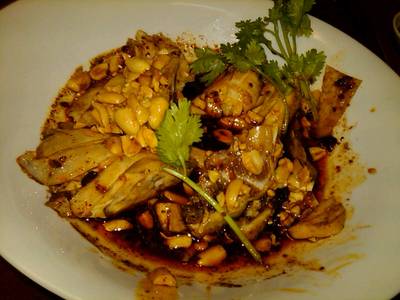 ไก่แช่เหล้ารสเผ็ด ที่ ร้านอาหาร hong teong long