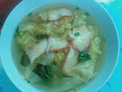 เกี๊ยวน้ำ ปรุงง่ายกว่าบะหมี่ ที่ ร้านอาหาร ช. บะหมี่เกี๊ยว