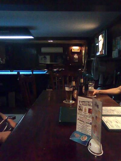 บรรยากาศมุมหนึ่ง บนชั้น 2 ที่ ร้านอาหาร The Robin Hood