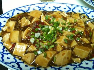เต้าหู้ทรงเครื่อง .. รสชาติเข้มข้น ที่ ร้านอาหาร เกี๊ยวจีน (ภัตตาคารซันมูน)