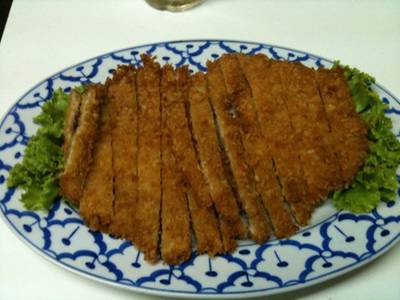 หมูสับทอด ที่ ร้านอาหาร เกี๊ยวจีน (ภัตตาคารซันมูน)