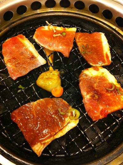 ย่างบนเตา ห๊อมหอมมม ที่ ร้านอาหาร Rengaya