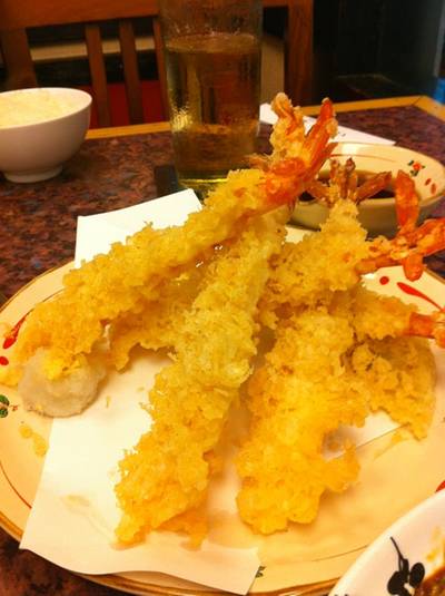 กุ้งเทมปุระตัวโตกร้อบกรอบ ที่ ร้านอาหาร Rengaya