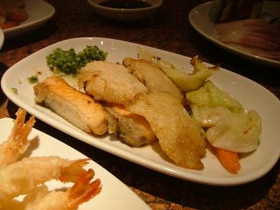 เทปันยากิปลาดอรี่และแซลมอน ที่ ร้านอาหาร Zen Buffet CentralWorld