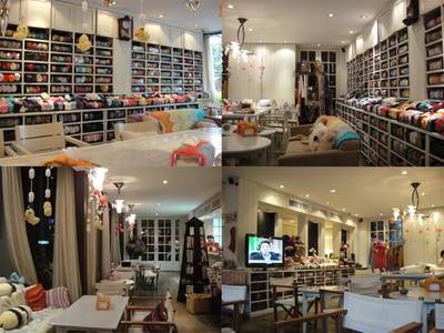 บรรยากาศภายในร้าน ที่ ร้านอาหาร Big Knit Cafe