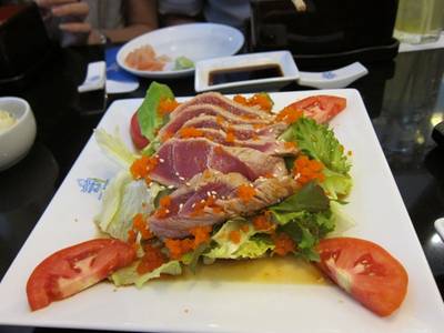 อันนี้ก็อร่อยมาก เนื้อปลาละลายในปากเลย (จำชื่อไม่ได้ละ) ที่ ร้านอาหาร Nobu K-Village