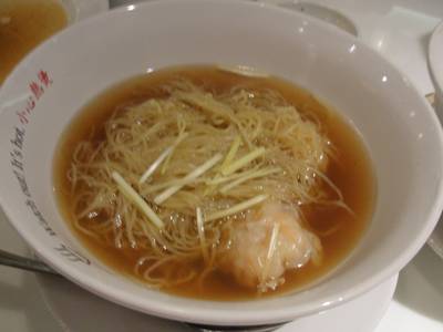 บะหมี่เกี๊ยวกุ้ง ที่ ร้านอาหาร King's Palace Congee and Noodle Bar