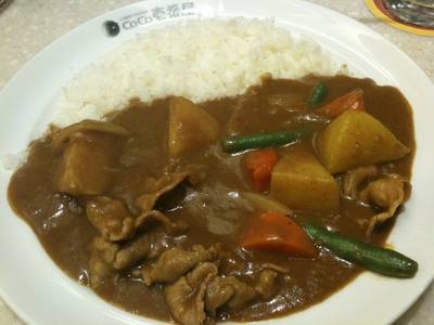 ข้าวแกงกะหรี่ชาบูเนื้อ ที่ ร้านอาหาร Coco Ichibanya Central World