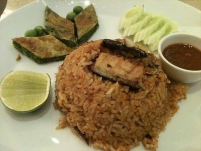 ข้าวผัดน้ำพริกปลาทู ที่ ร้านอาหาร Coffee Beans by Dao สยามพารากอน