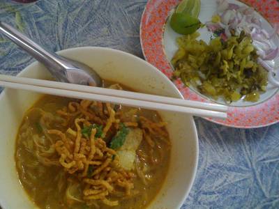 ข้าวซอยซี่โครงอ่อน ที่ ร้านอาหาร ข้าวซอยเชียงใหม่