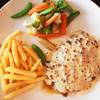 สเต็กหมูพริกไทยแดง ที่ ร้านอาหาร บี เรสโต