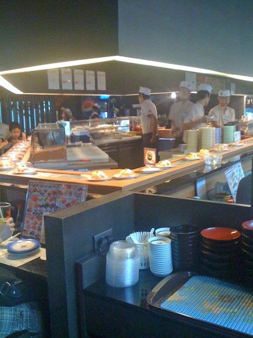 สายพาน ที่ ร้านอาหาร Heiroku Sushi Digital Gateway