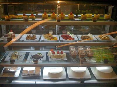 ตู้เค้ก ที่ ร้านอาหาร Sweet Hound พารากอน