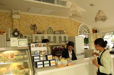 ซีเครท การ์เด้น สาทร ที่ ร้านอาหาร Secret Garden สาทร
