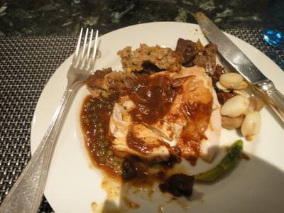 เนื้ออบ และไก่งวงอบ ที่ ร้านอาหาร The Rain Tree Cafe Plaza Athenee Hotel