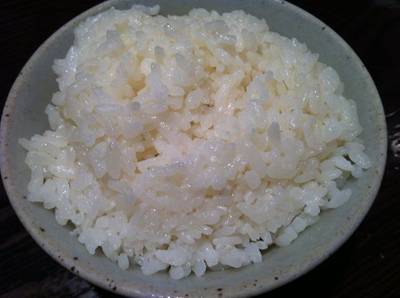 ข้าวสวยร้อนๆ หนึ่งถ้วย ที่ ร้านอาหาร Kabuki (คาบุกิ) สยามพารากอน