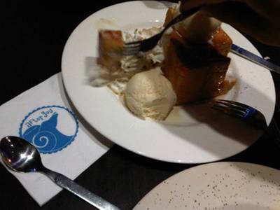 ไม่มีใครรอใครเลยค่ะ...ถ่ายรูปเกือบไม่ทัน ที่ ร้านอาหาร After You Dessert Cafe J Avenue