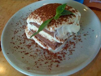 ทิรามิสุ ที่ ร้านอาหาร Volcano
