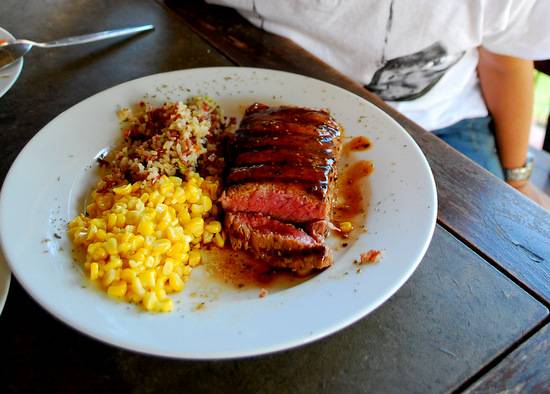 เล็กซ์ เสต็ก ที่ ร้านอาหาร Rex's Steak ปากช่อง