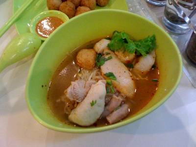 ร้านอาหาร เจียงลูกชิ้นปลา Fortune Tower