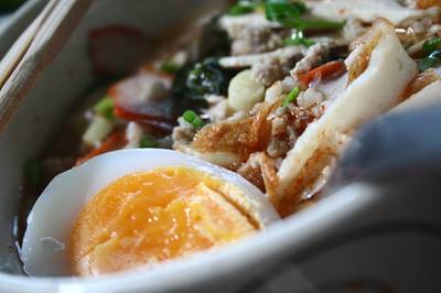 ร้านอาหาร ก๋วยเตี๋ยวไข่ คุณแหม่ม