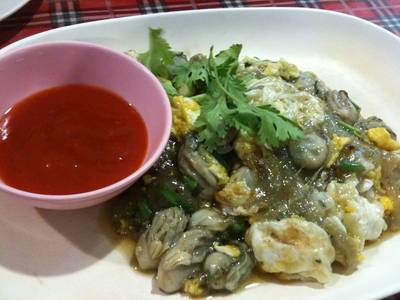 ออส่วน ที่ ร้านอาหาร บุญยงค์ หัวปลาหม้อไฟ ออส่วน ที่ ร้านอาหาร บุญยงค์ หัวปลาหม้อไฟ