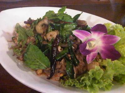 ร้านอาหาร โรงลาบยโสธร