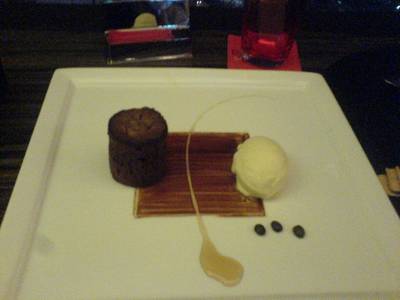 Chocolate Lava ที่ ร้านอาหาร Rib Room & Bar (RR & B)