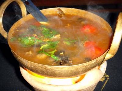 แกงเห็ดเถาะะ ที่ ร้านอาหาร เฮือนสุนทรี เวชานนท์