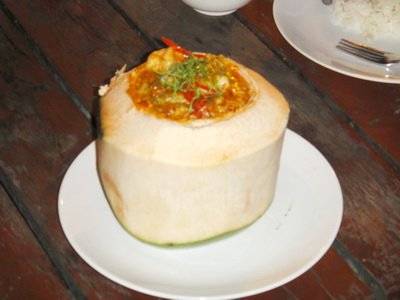 ห่อหมกมะพร้าวอ่อน ที่ ร้านอาหาร ลัลลาบาย