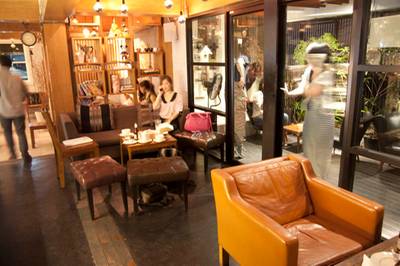ร้านอาหาร PH1B Coffee Bar