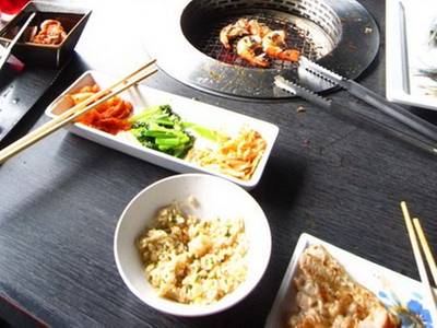 ผักยำของโปรด ที่ ร้านอาหาร King Kong Yakiniku Buffet หลังสวน
