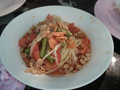 ส้มตำ อร่อย ที่ ร้านอาหาร ส้มตำถนนตก