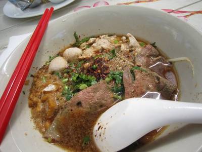 ก๋วยเตี๋ยวเป่าปาก เผ็ดมากๆ ที่ ร้านอาหาร ดวงตาตุง