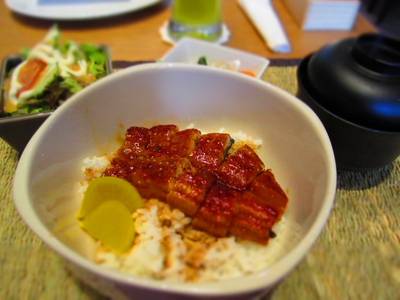 ปลาไหล ใช้ได้แต่น้อยไปหน่อย ที่ ร้านอาหาร Yura An Café
