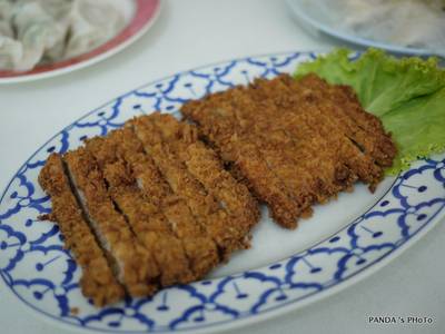 เกี๊ยวจีน ที่ ร้านอาหาร เกี๊ยวจีน (ภัตตาคารซันมูน)