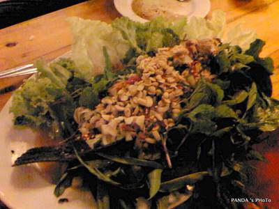 ร้านอาหาร แจ่วฮ้อน (ท่าขอนยาง)