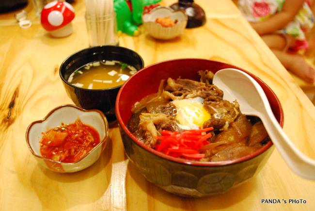 ร้านอาหาร นันเดะ นันเดะ