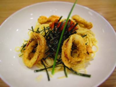 พาสต้าไข่ปลา ที่ ร้านอาหาร On the table tokyo café Central World