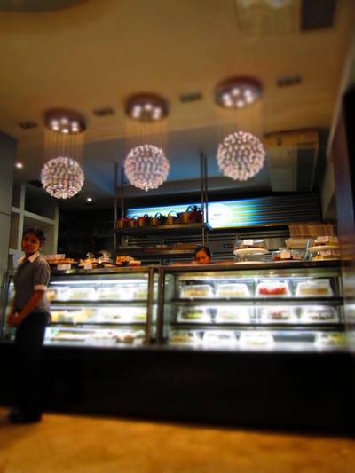 เค้กที่ยังอร่อยเหมือนเดิม ที่ ร้านอาหาร Coffee Beans By Dao ร่วมฤดี Village
