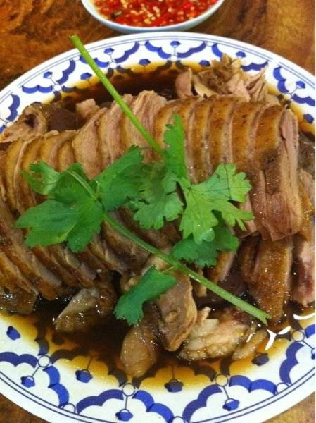 เป็ดสับ 
 ที่ ร้านอาหาร ข้าวต้มแต๊จิ๋ว