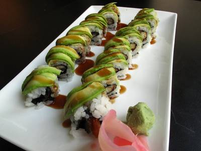 Eel Dragon Sushi Roll  ที่ ร้านอาหาร Puritan