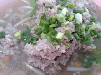 เกาเหลาหมูสับ ที่ ร้านอาหาร รุ่งเรือง ก๋วยเตี๋ยวหมู
