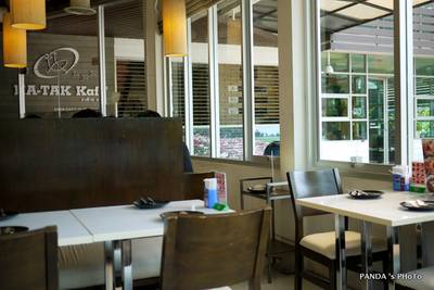 ร้านอาหาร กาต๊าก (พญาไท)